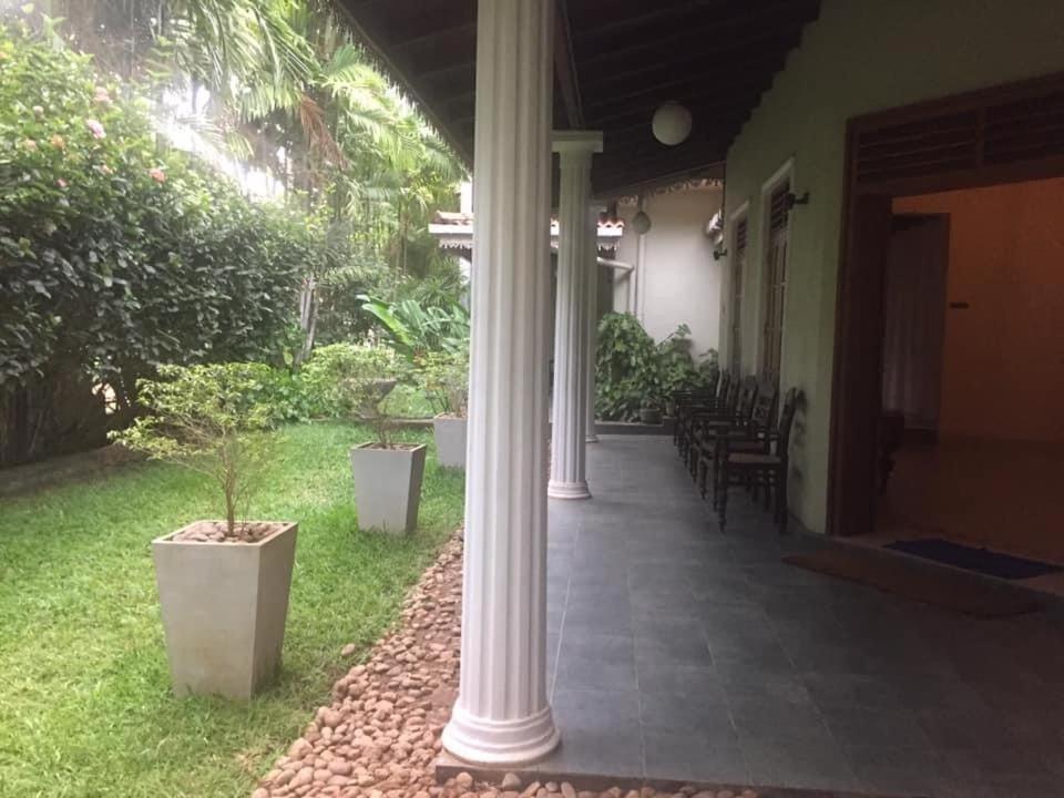 Hotel Sunflower Kataragama Eksteriør bilde
