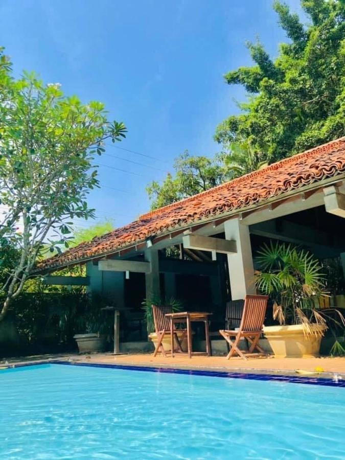 Hotel Sunflower Kataragama Eksteriør bilde