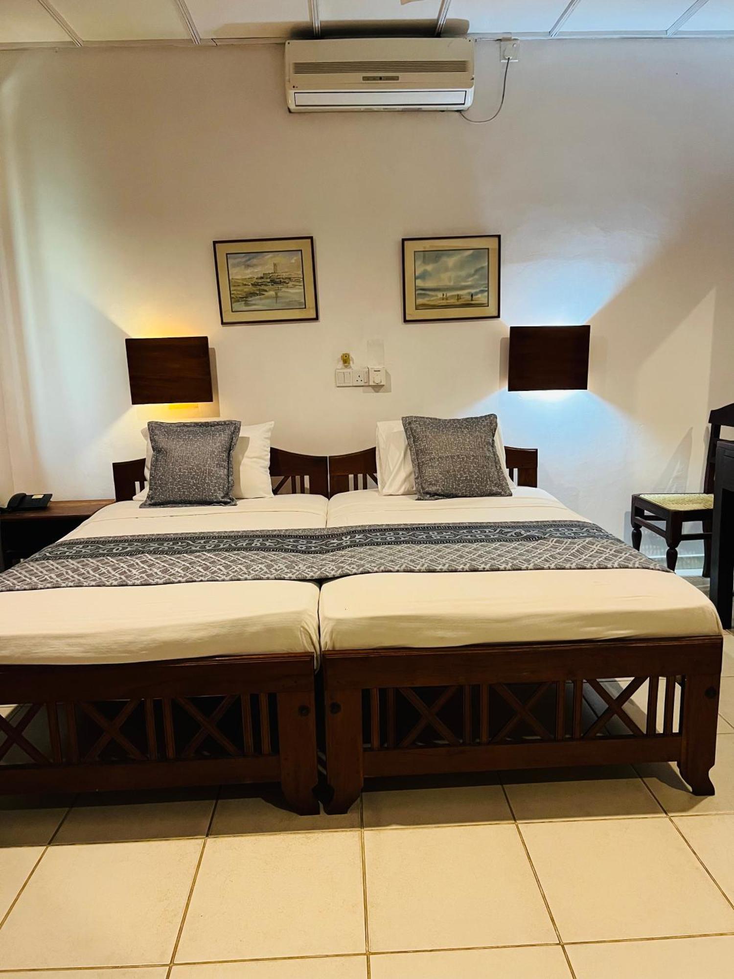 Hotel Sunflower Kataragama Eksteriør bilde