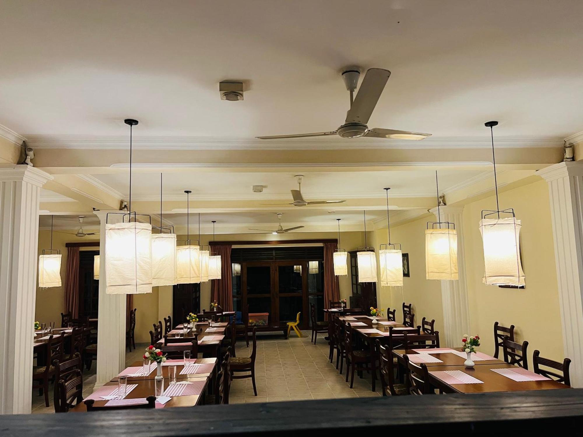Hotel Sunflower Kataragama Eksteriør bilde