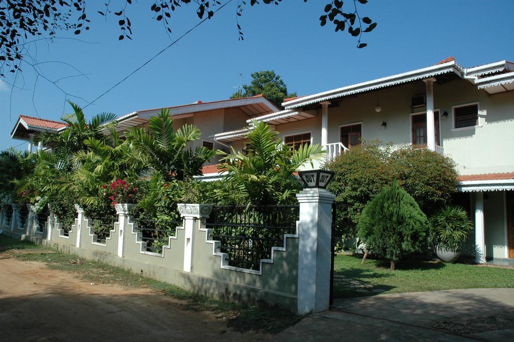 Hotel Sunflower Kataragama Rom bilde