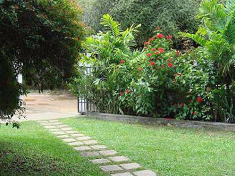 Hotel Sunflower Kataragama Eksteriør bilde