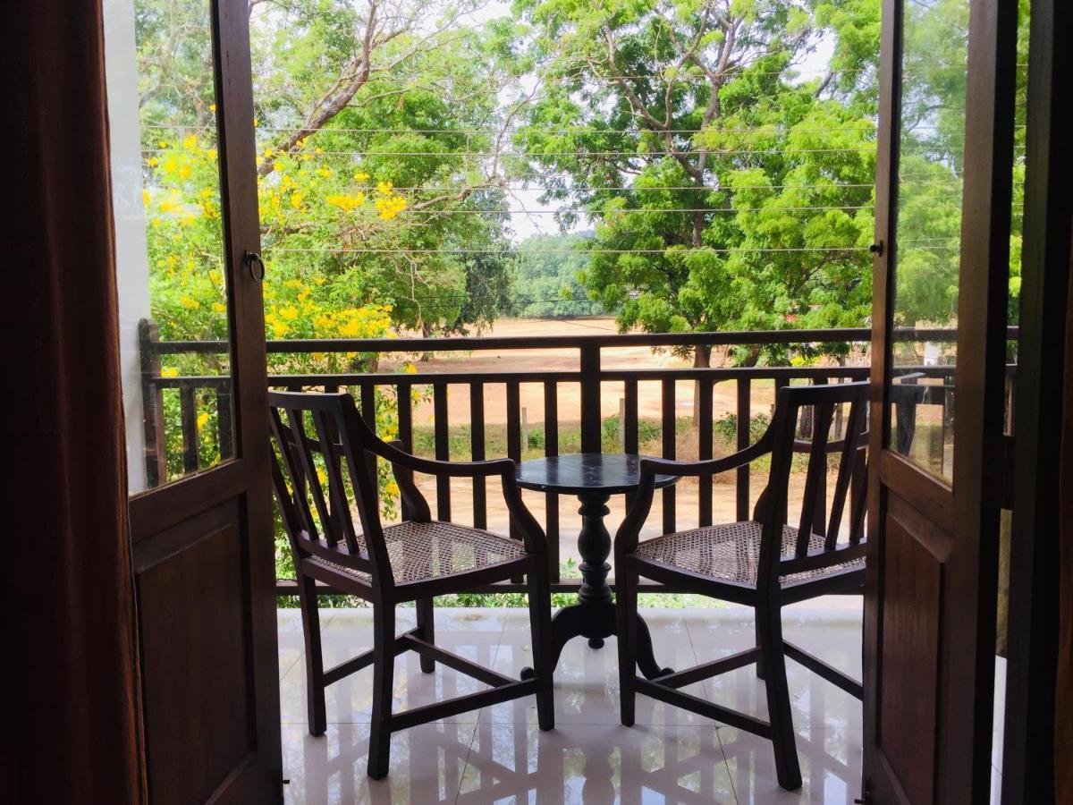 Hotel Sunflower Kataragama Eksteriør bilde